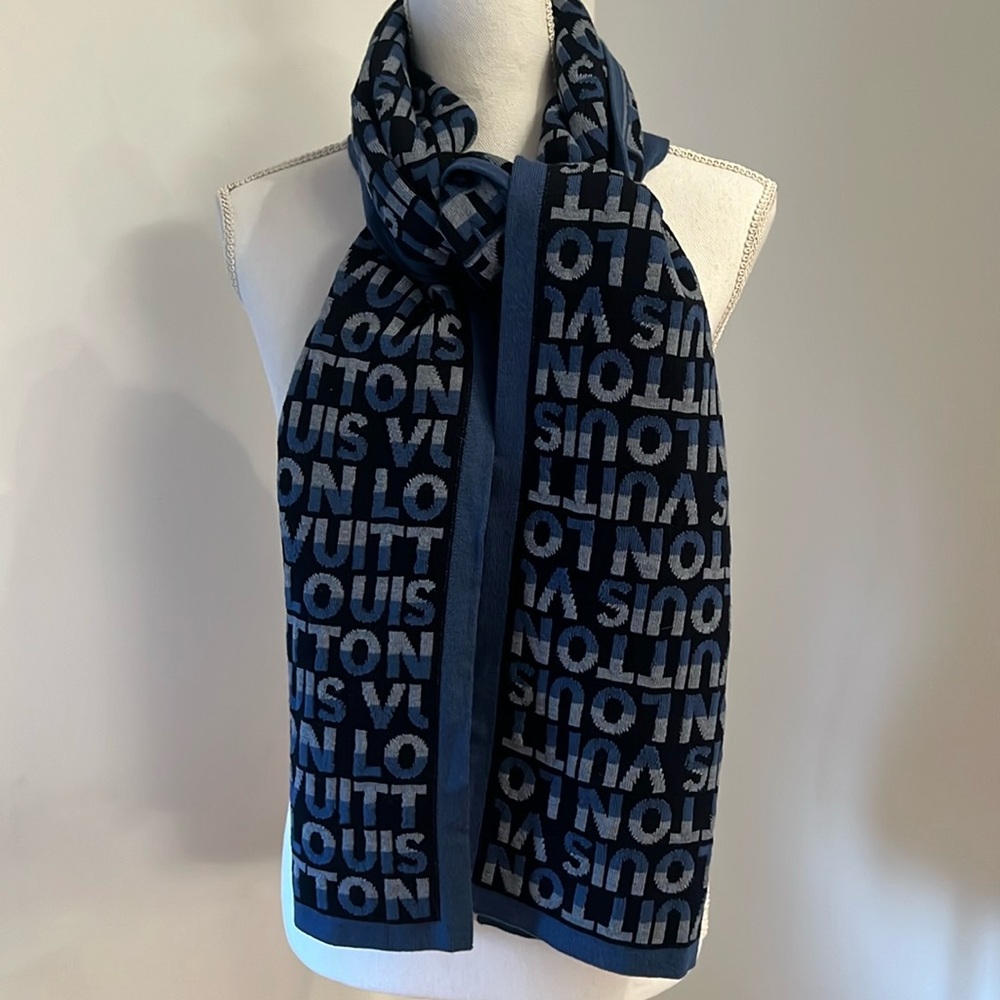Louis Vuitton Scarf Wool 68” x 12.5”